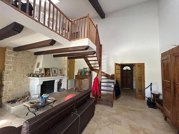 Maison A VENDRE EN VIAGER OCCUPE PEYRUIS
