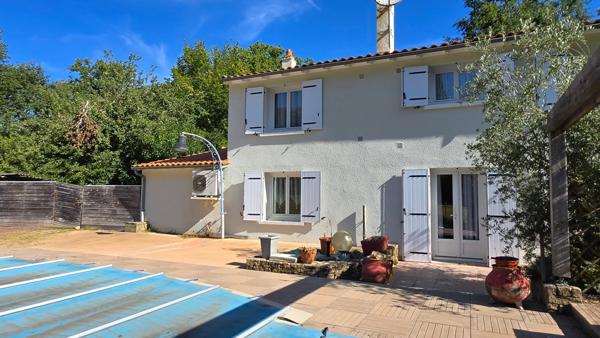 Charmant Pavillon 6P + Garages + Piscine - Environnement verdoyant