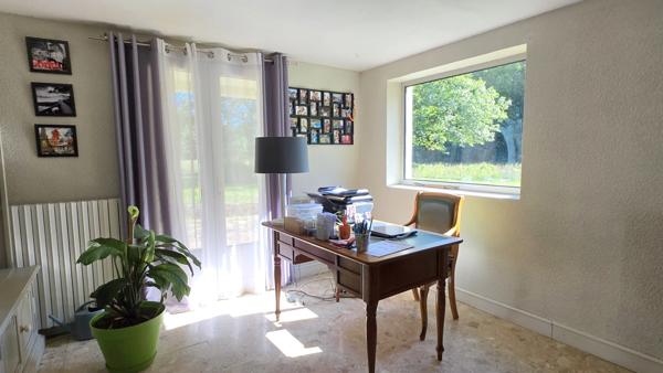 Charmant Pavillon 6P + Garages + Piscine - Environnement verdoyant