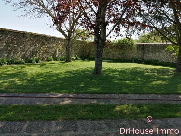 Maison à vendre 10 pièces de 320 m²