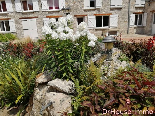 Maison à vendre 10 pièces de 320 m²