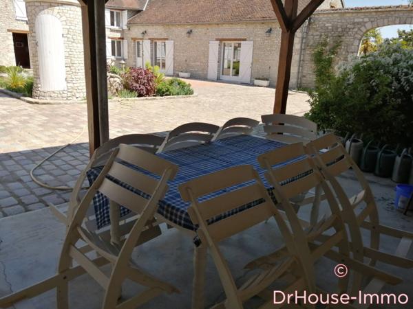 Maison à vendre 10 pièces de 320 m²