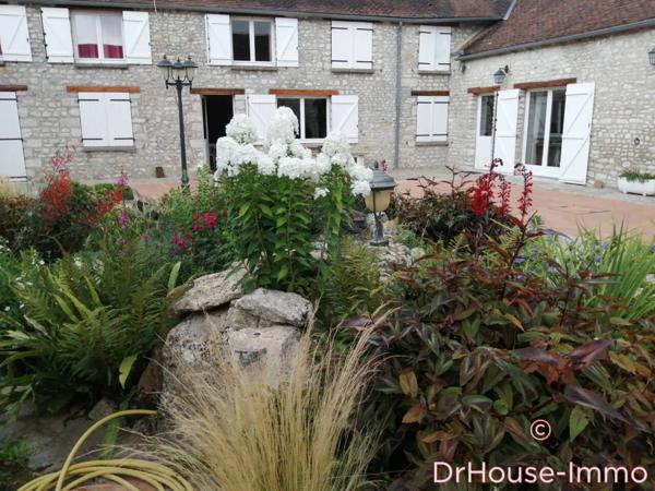Maison à vendre 10 pièces de 320 m²