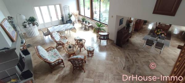 Maison à vendre 10 pièces de 320 m²