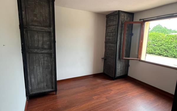 Maison à vendre    4 pièces •  Ambarès-et-Lagrave