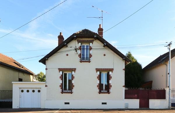 Maison Nevers 118 m2, 3 chambres, secteur Aquabalt, 2h30 PARIS, proche commerces et écoles, NEVERS, garage, cave