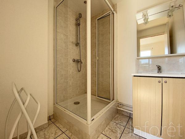 Location appartement près de CHALONS EN CHAMPAGNE - 1 pièce(s) - 26 m² - 385 €/mois