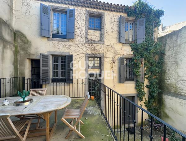 CARCASSONNE - Grande maison de ville avec cour et garage