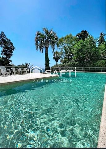 Appartement 6 pièces dans Château vue mer