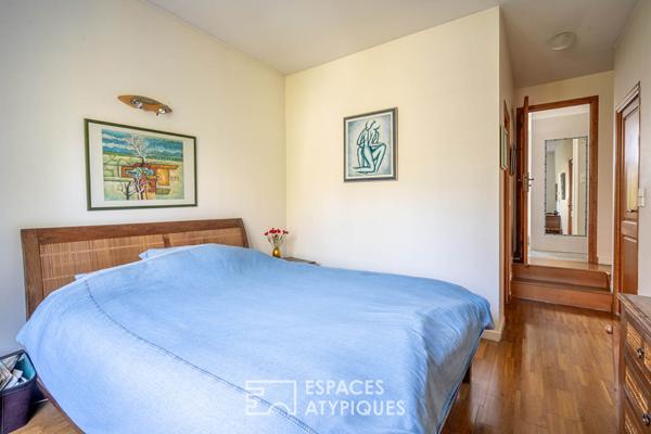 Maison d’architecte avec jardin et terrasse – proche mairie des Lilas