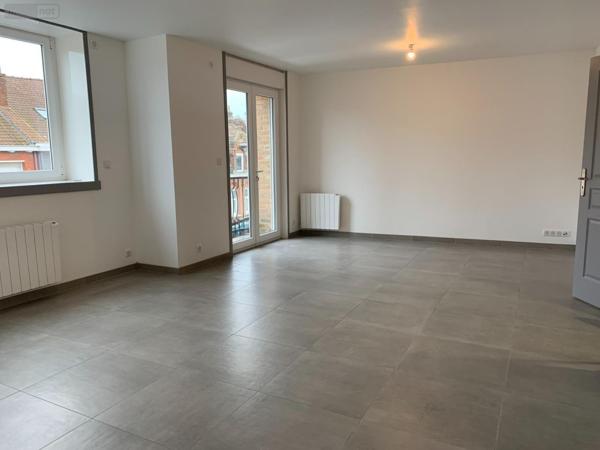 Appartement à louer à Bailleul dans le Nord (59270), ref : FLOCB631