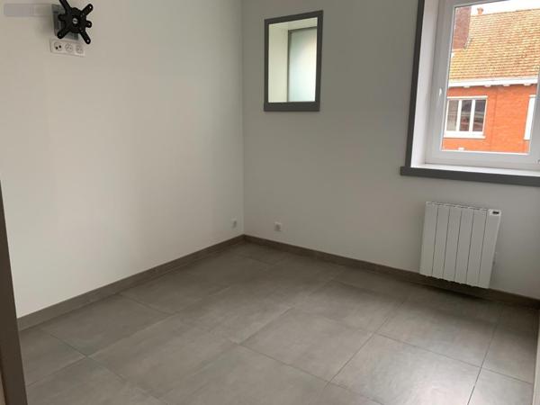 Appartement à louer à Bailleul dans le Nord (59270), ref : FLOCB631