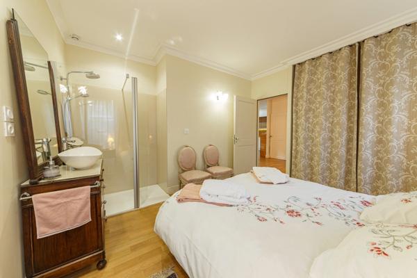 Maison de charme, La Bourboule (63) , 120 m², 5 pièces, 3 chambres, bibliothèque, spa, jardin, terrasse, garage