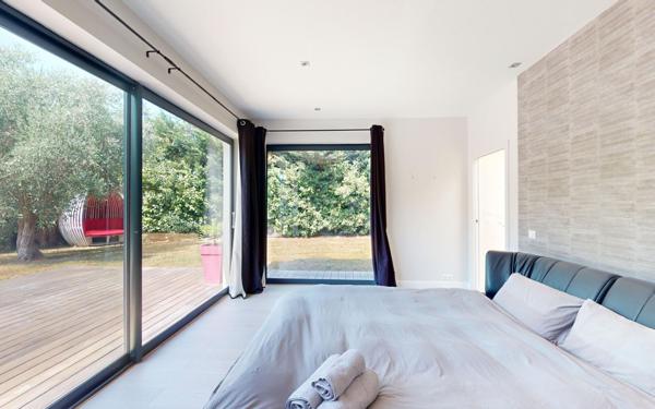 Maison à vendre    5 pièces • 273,49 m2 Mougins