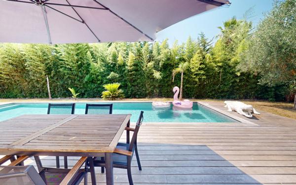 Maison à vendre    5 pièces • 273,49 m2 Mougins