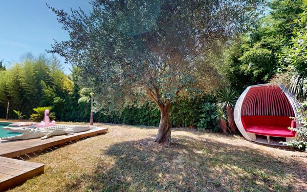 Maison à vendre    5 pièces • 273,49 m2 Mougins