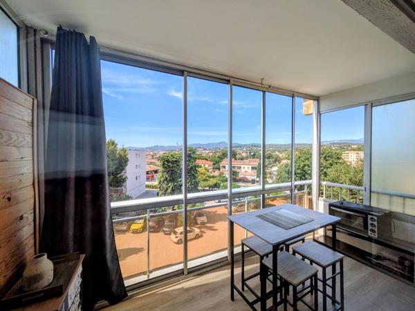 Appartement T2 avec loggia