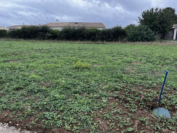 Terrain à vendre |  Tesson |  686 m²