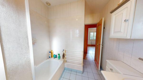 Maison Saint-denis-sur-loire 4 pièce(s) 108 m2