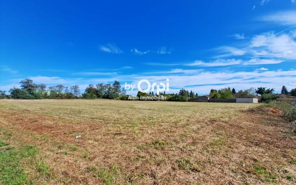 Terrain à vendre    Gouzon