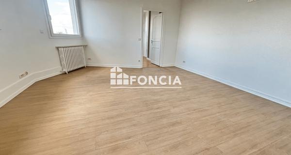 Location Appartement 2 pièces 43.57 m² - Issy-les-moulineaux 92130