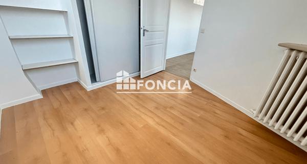 Location Appartement 2 pièces 43.57 m² - Issy-les-moulineaux 92130