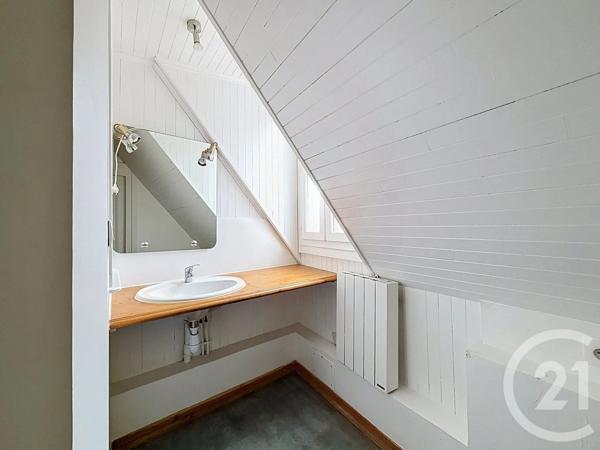 Appartement à vendre  2 pièces - 27,40 m 2   TANINGES  - 74