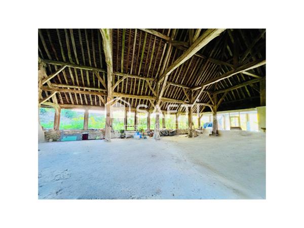 Magnifique propriété avec piscine et vaste grange