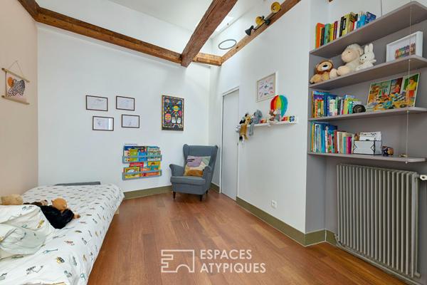 Appartement traversant avec double extérieur – Château Rouge