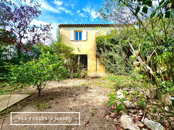 Vers Sainte Anne , calme et proche de toutes commodités