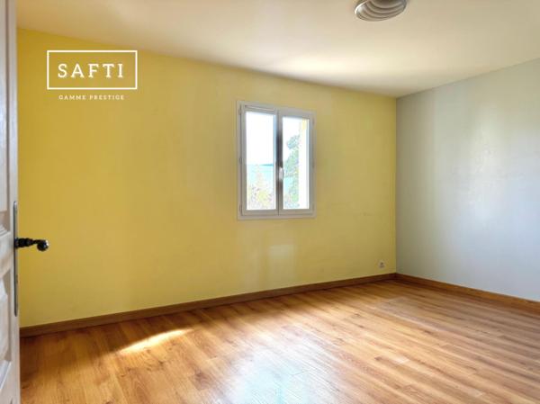 Vers Sainte Anne , calme et proche de toutes commodités