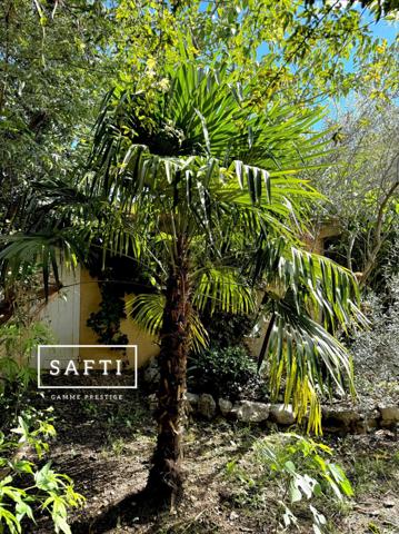 Vers Sainte Anne , calme et proche de toutes commodités