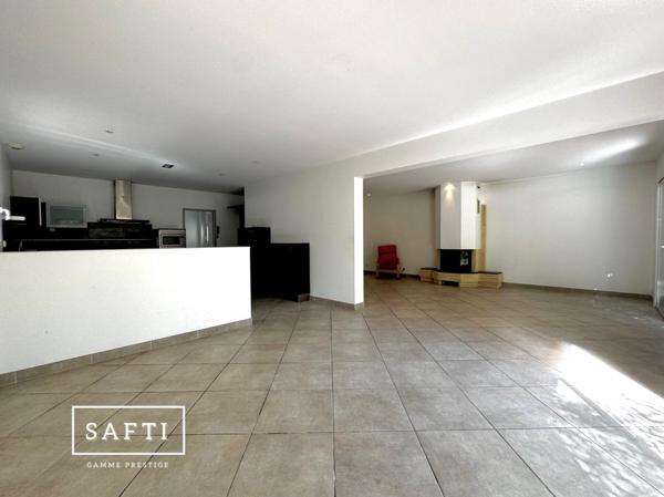 Vers Sainte Anne , calme et proche de toutes commodités