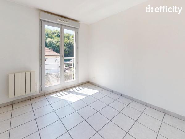 Appartement
         3 pièces
        - 64 m² Exclusivité 150 000 € *