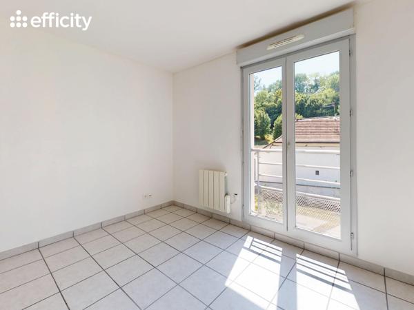 Appartement
         3 pièces
        - 64 m² Exclusivité 150 000 € *