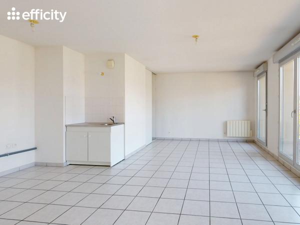 Appartement
         3 pièces
        - 64 m² Exclusivité 150 000 € *