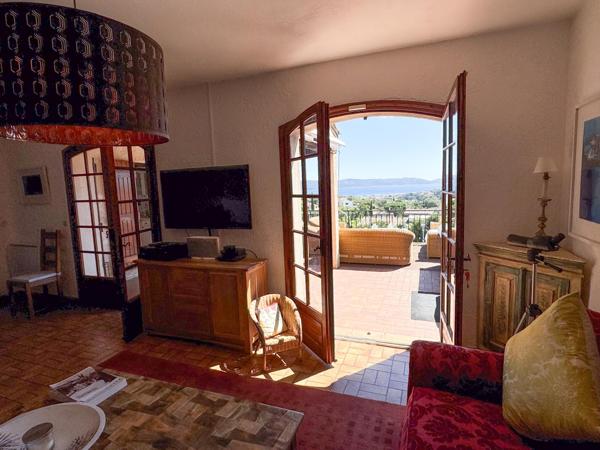 maison à vendre  7 pièces - 164 m2 CAVALAIRE SUR MER - 83