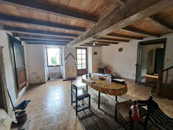 Maison à vendre |  Montmoreau-Saint-Cybard |  4 pièces | 107 m²