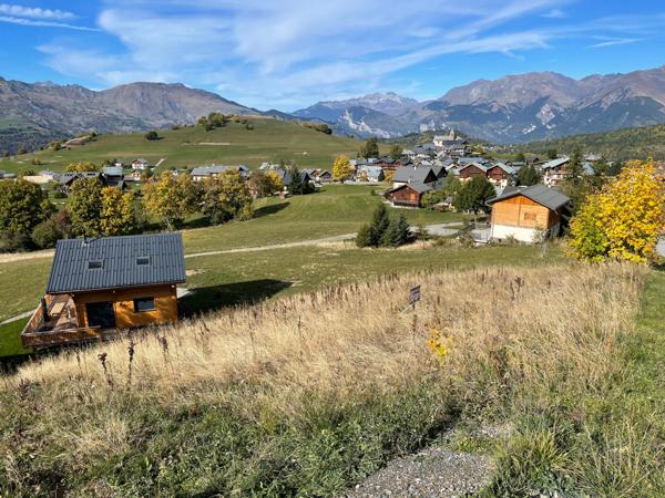 ALBIEZ-MONTROND Savoie 73 Terrain 870 m² vue panoramique