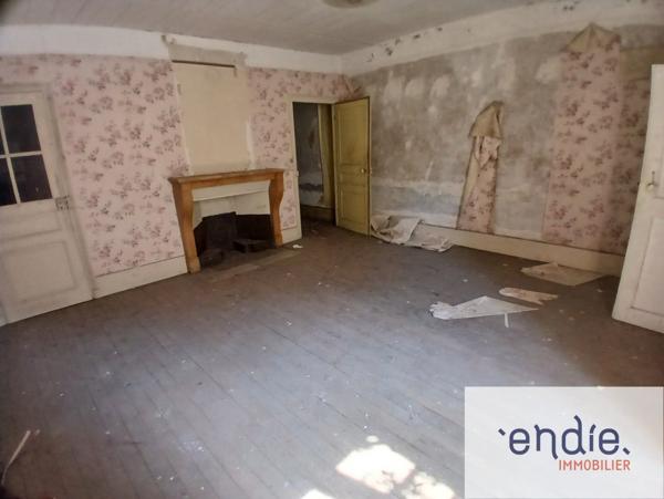 Immeuble de 352 m² à rénover avec fort potentiel – Champlitte (70160)