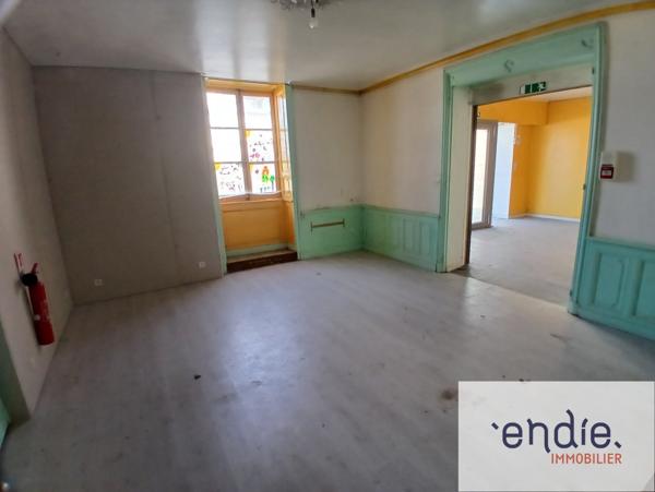 Immeuble de 352 m² à rénover avec fort potentiel – Champlitte (70160)