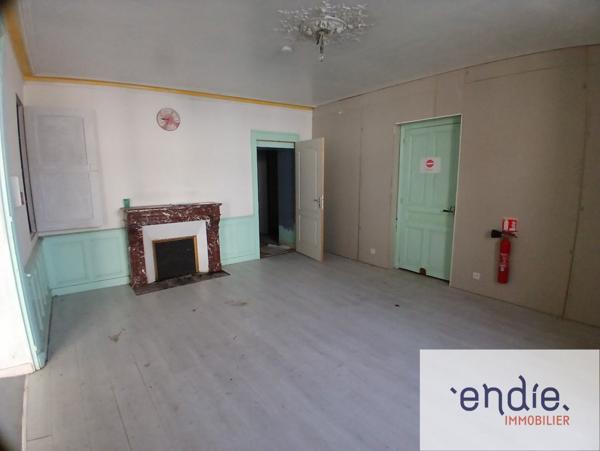 Immeuble de 352 m² à rénover avec fort potentiel – Champlitte (70160)