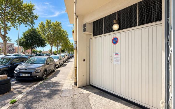 Stationnement à vendre