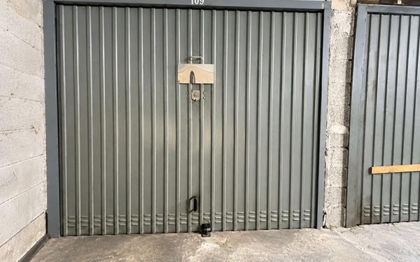 Stationnement à vendre