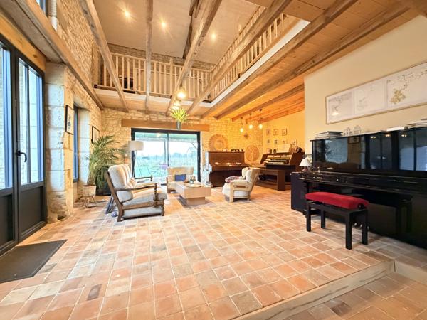 Maison 9 pièce(s) 7 chambre(s) 270 m²