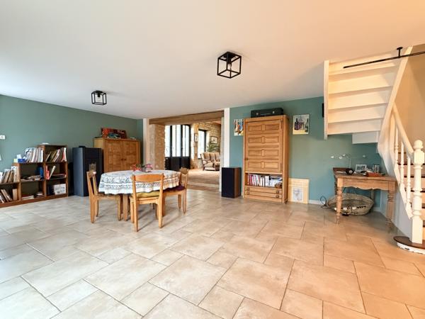 Maison 9 pièce(s) 7 chambre(s) 270 m²