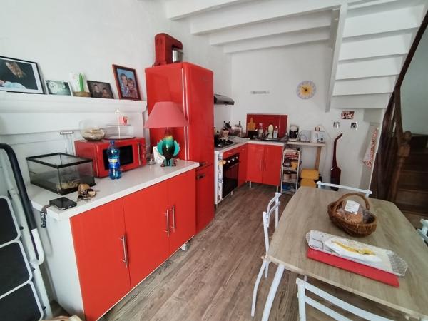 Vente maison de ville Chauvigny (86300), 131.00m² avec 5 pièce(s) dont 3 chambre(s) sur 143.00m² de terrain. La Bruyere Immobilier