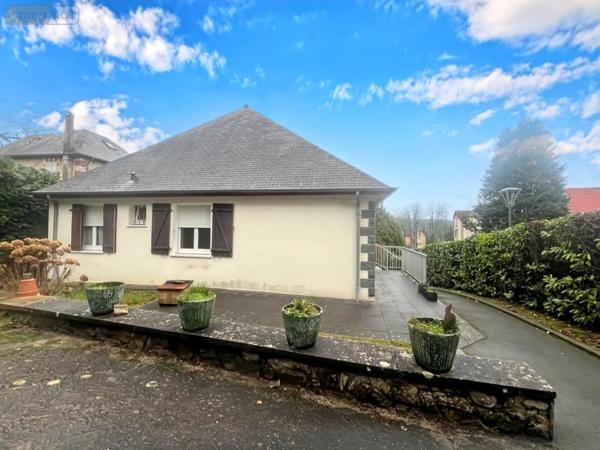 Maison à vendre à Bagnoles-de-l'Orne-Normandie dans l'Orne (61140), ref : 61044-2024