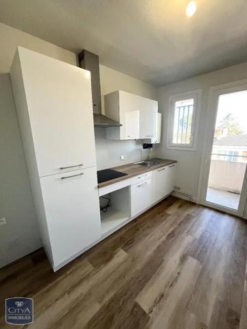 Appartement à louer 3 pièces 73m²