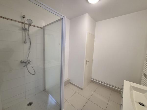 PROCHE GARE NANGIS - APPARTEMENT MEUBLE DE TYPE T2 51M² ENVIRON